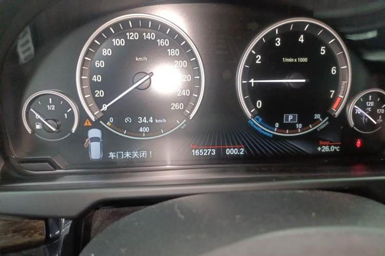 Used BMW X5  Odometer Close Up