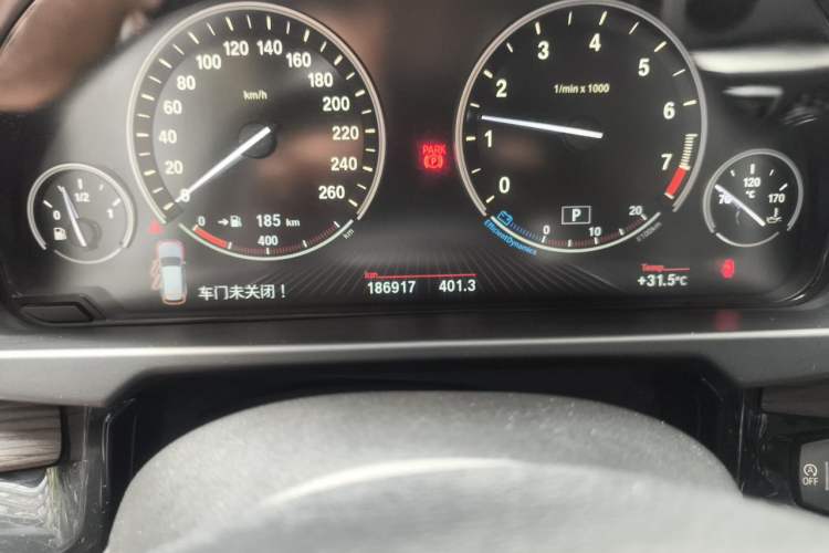 Used BMW X5  Odometer Close Up