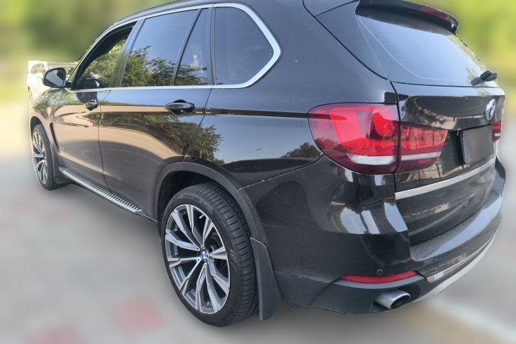 Used BMW X5 2015 xDrive28i Rear Left 45 Deg