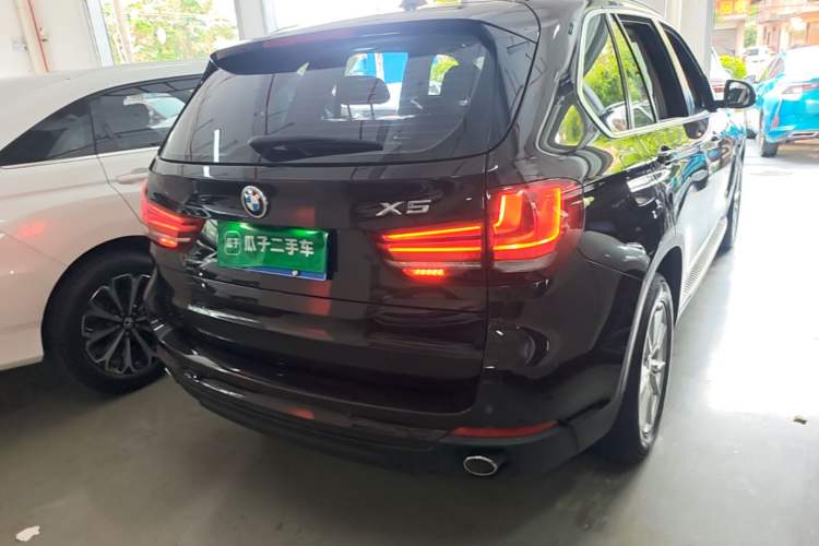 Used BMW X5 2015 xDrive28i Rear Right 45 Deg