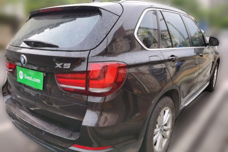 Used BMW X5 2015 xDrive35i U.S. specification Rear Right 45 Deg