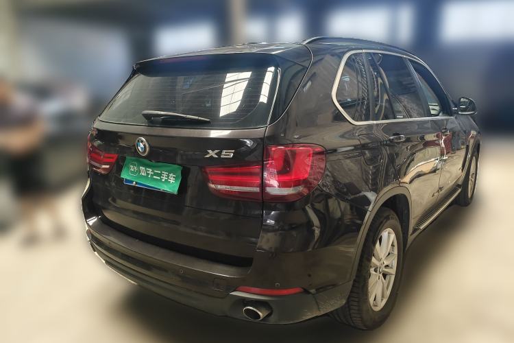 Used BMW X5 2015 xDrive28i Rear Right 45 Deg