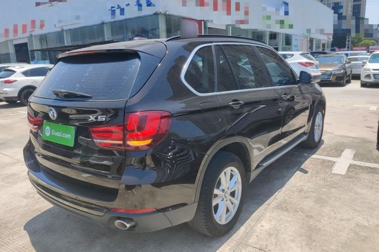 Used BMW X5 2015 xDrive28i Rear Right 45 Deg