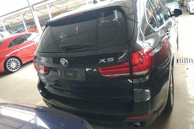 Used BMW X5 2015 xDrive28i Rear