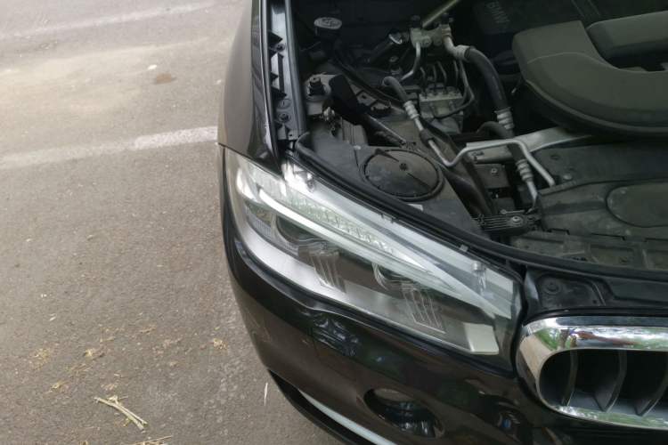 Used BMW X5 2015 xDrive28i Right Front Headlight