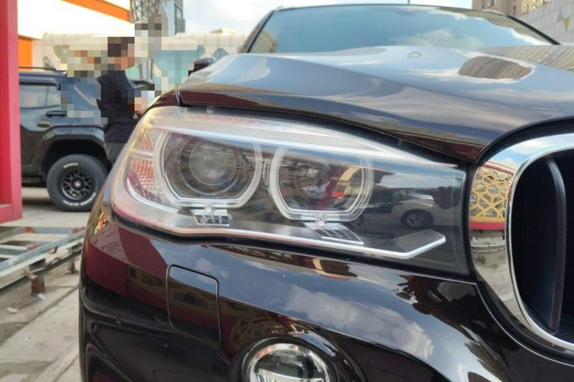 Used BMW X5  Right Front Headlight