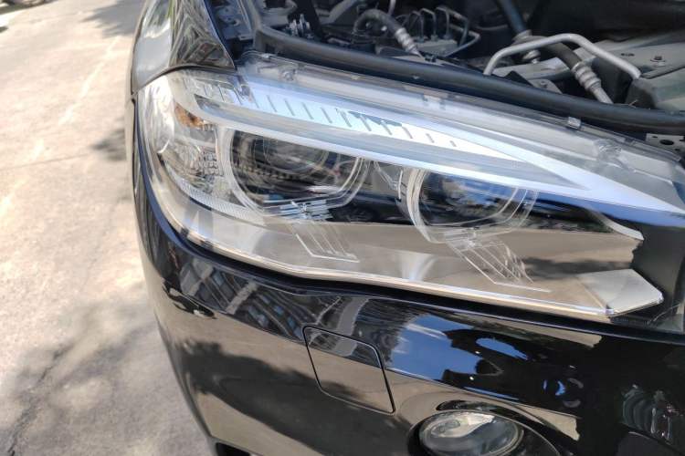 Used BMW X5 2015 xDrive28i Right Front Headlight