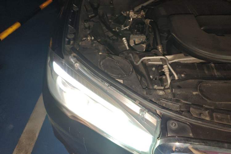 Used BMW X5 2015 xDrive28i Right Front Headlight