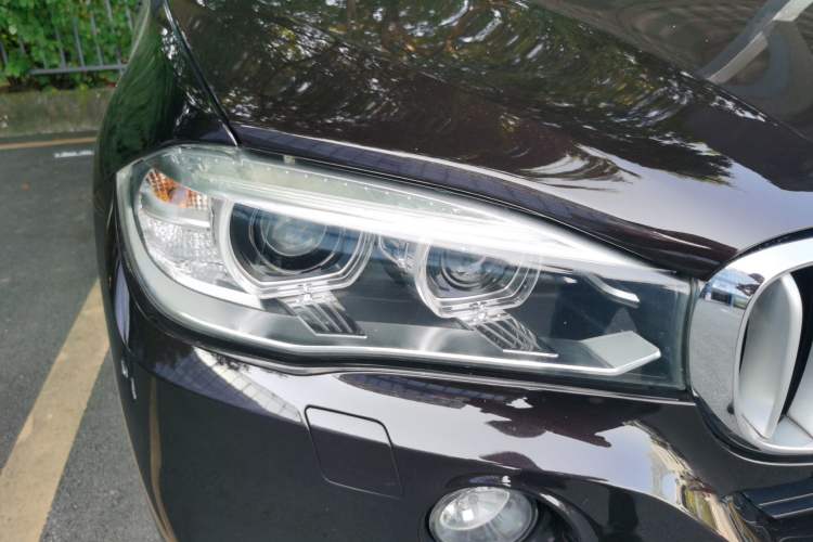 Used BMW X5 2015 xDrive28i Right Front Headlight