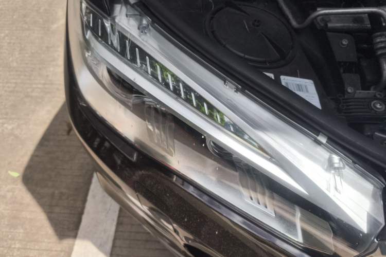 Used BMW X5  Right Front Headlight