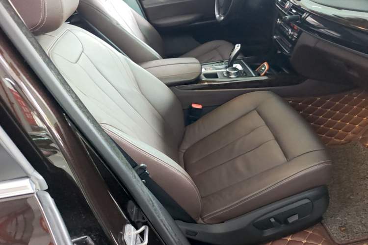 Used BMW X5 2015 xDrive28i Right Front Seat
