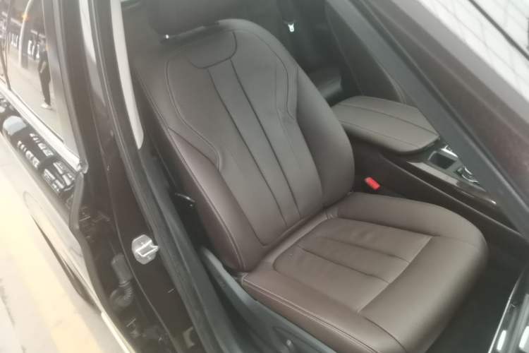 Used BMW X5 2015 xDrive28i Right Front Seat