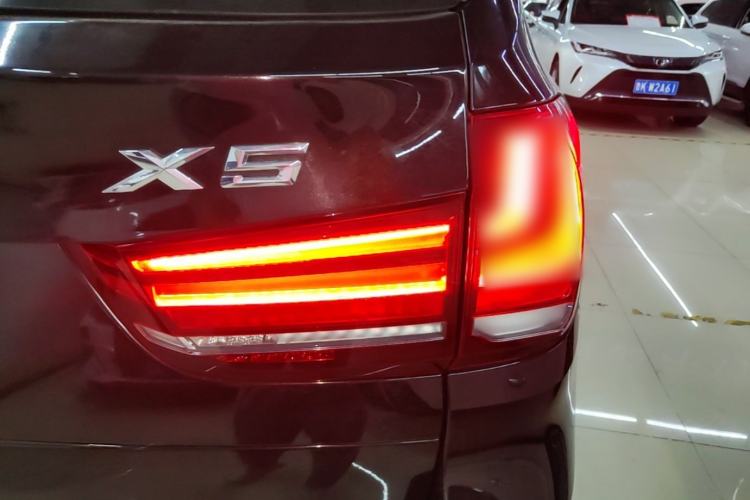 Used BMW X5 2015 xDrive28i Right Rear Taillight