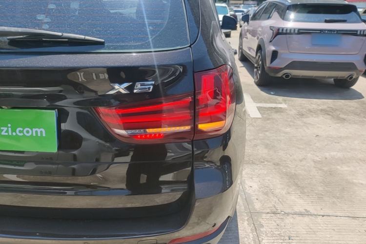 Used BMW X5 2015 xDrive28i Right Rear Taillight