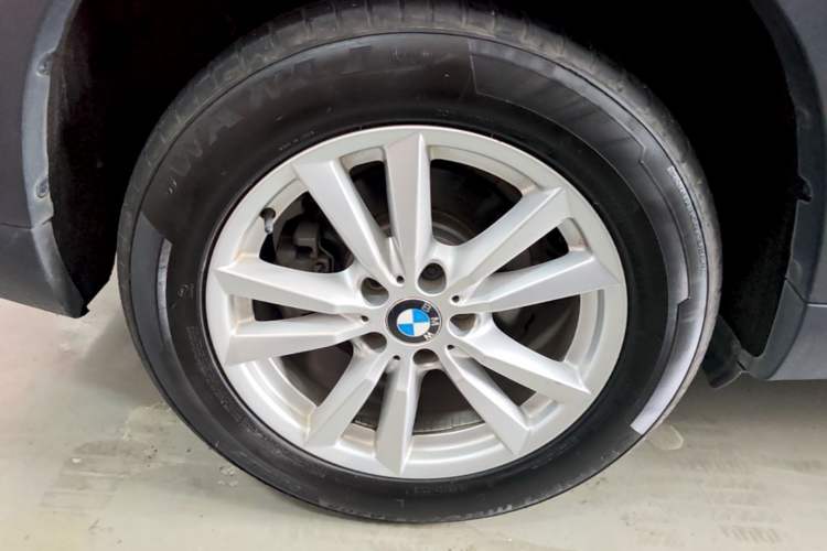 Used BMW X5 2015 xDrive28i Right Rear Wheel Hub