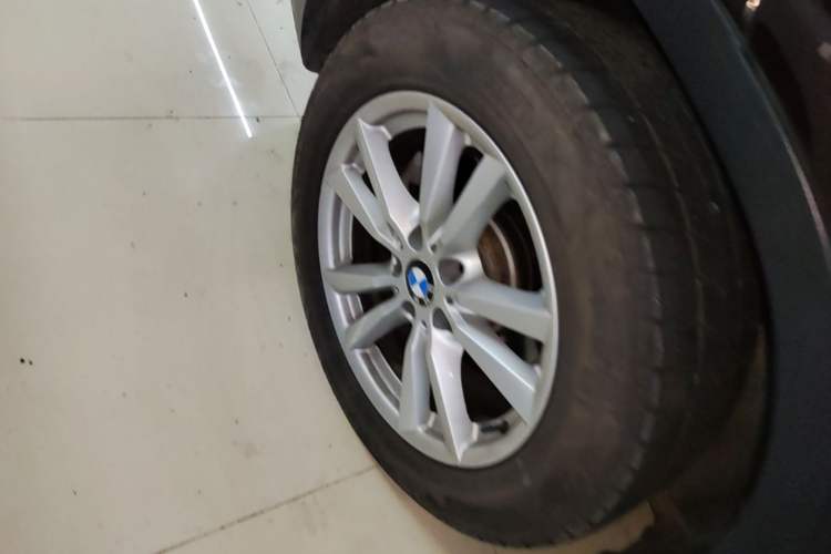 Used BMW X5 2015 xDrive28i Right Rear Wheel Hub