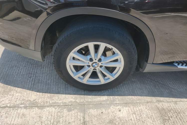 Used BMW X5 2015 xDrive28i Right Rear Wheel Hub