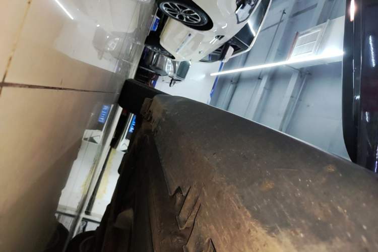 Used BMW X5 2015 xDrive28i Right Side Sill