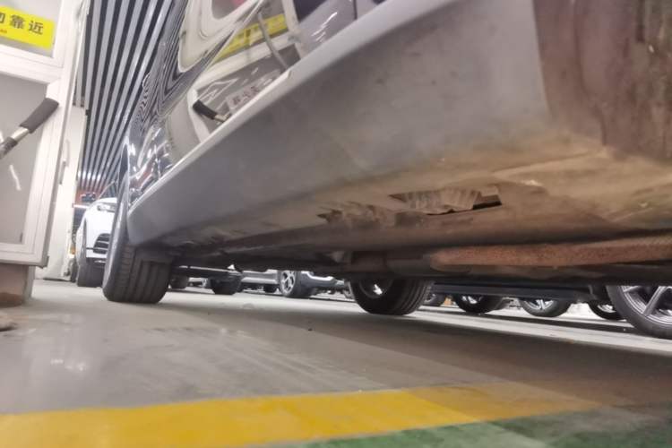 Used BMW X5 2015 xDrive28i Right Side Sill