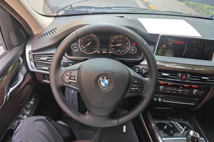 Used BMW X5 2015 xDrive28i Steering Wheel