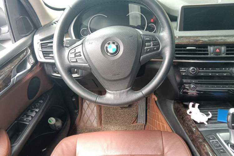 Used BMW X5 2015 xDrive28i Steering Wheel