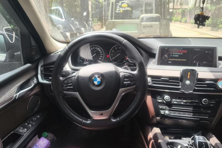 Used BMW X5  Steering Wheel
