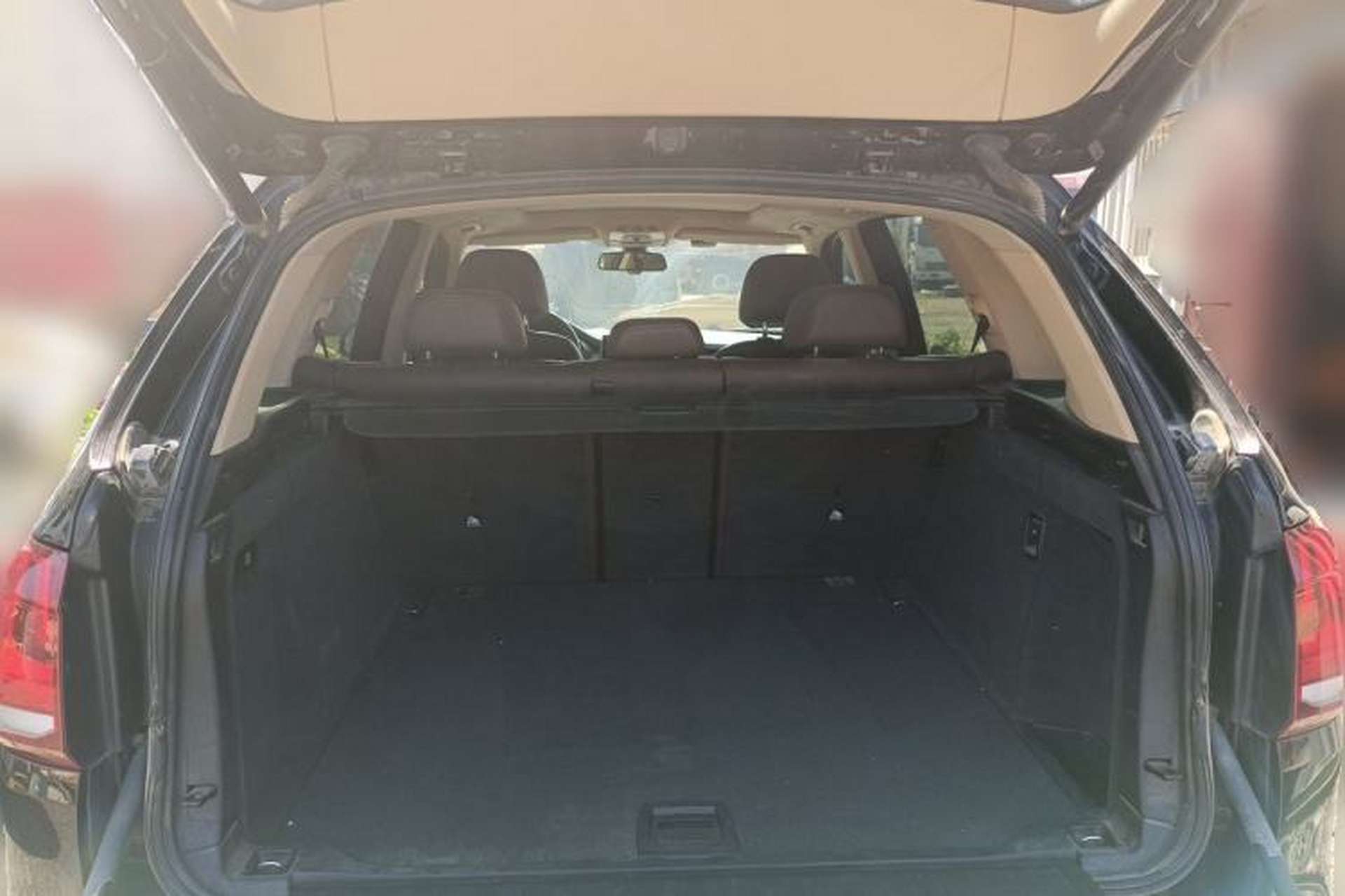 Used BMW X5 2015 xDrive28i Trunk
