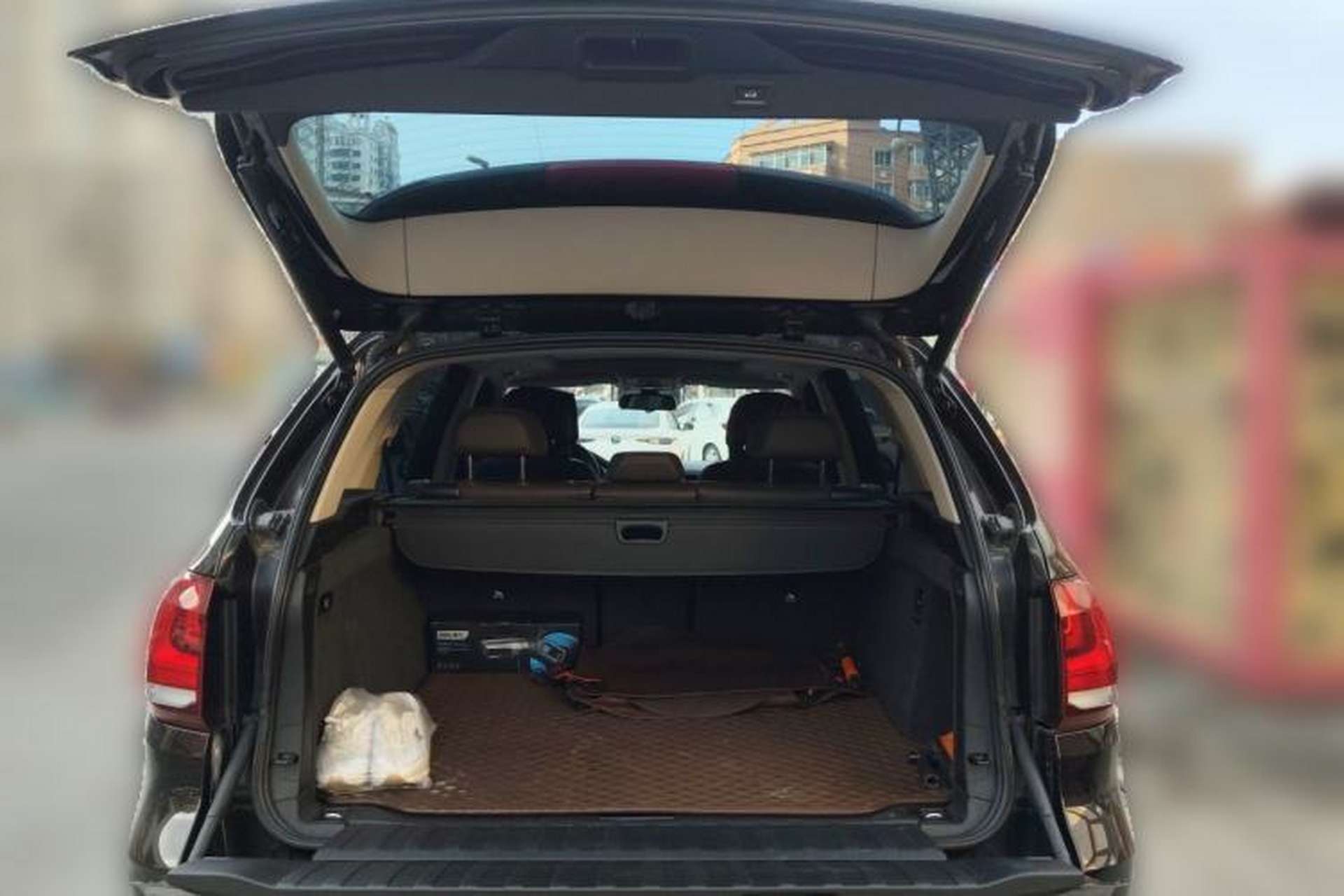 Used BMW X5  Trunk
