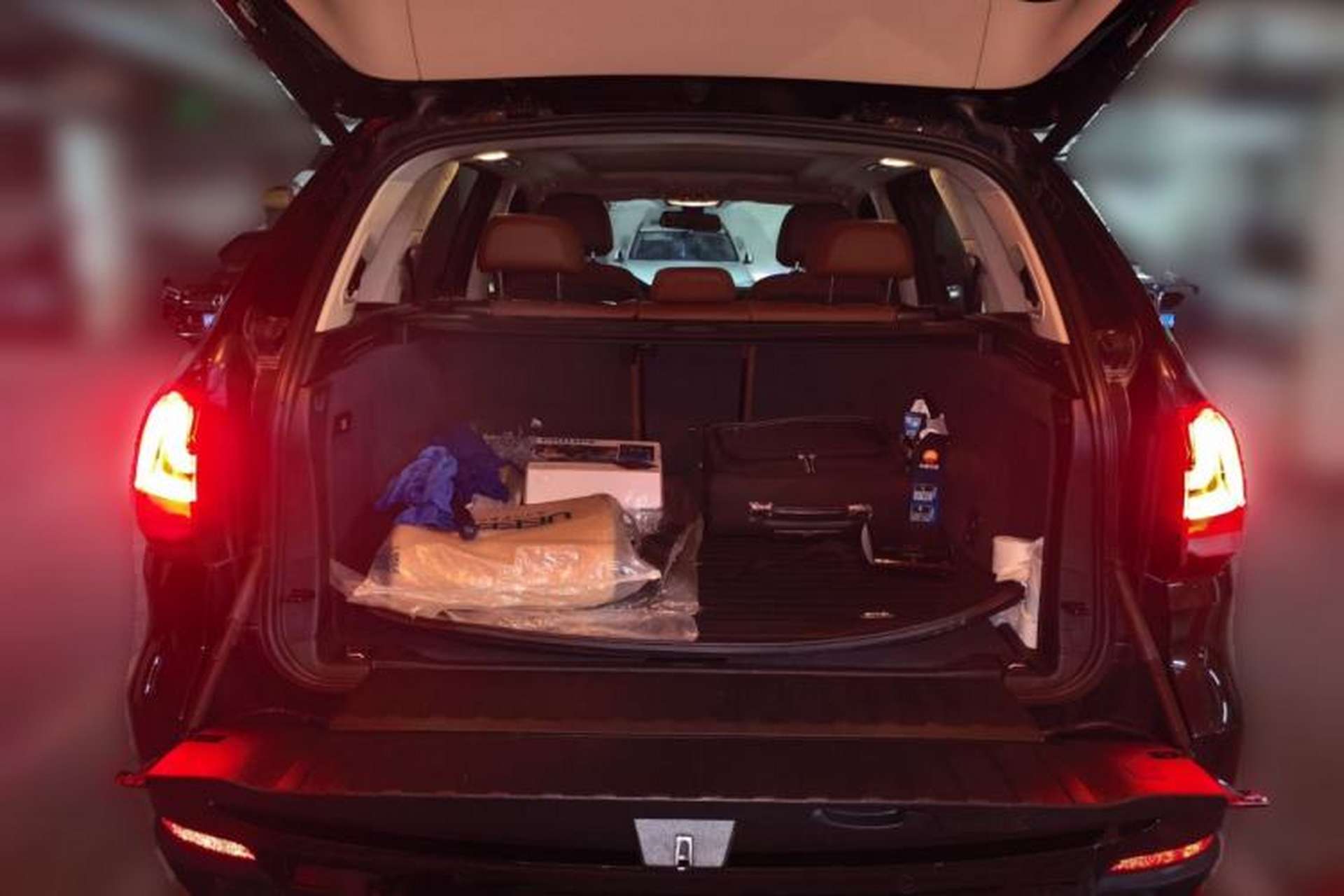 Used BMW X5 2015 xDrive28i Trunk