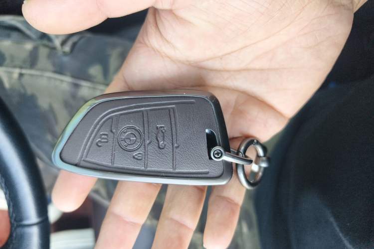 Used BMW X5 2015 xDrive28i Vehicle Key