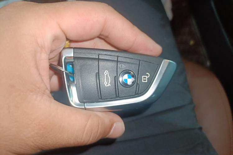 Used BMW X5  Vehicle Key