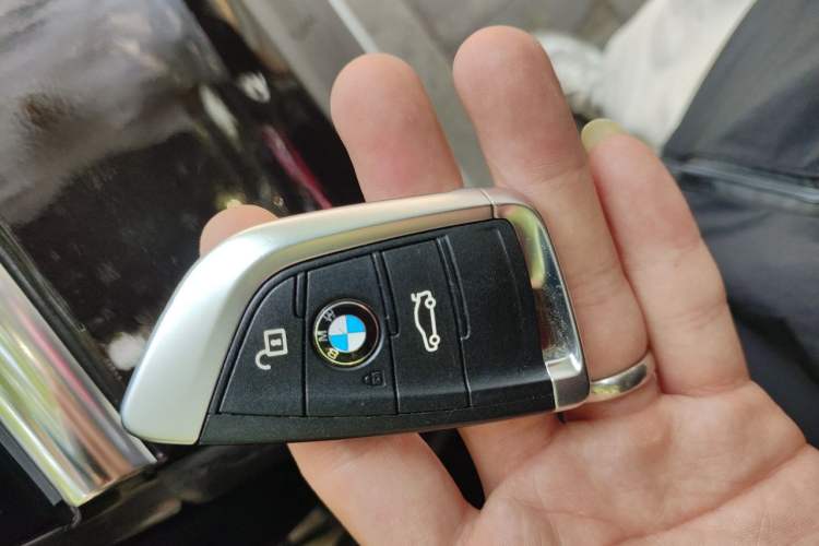 Used BMW X5 2015 xDrive28i Vehicle Key