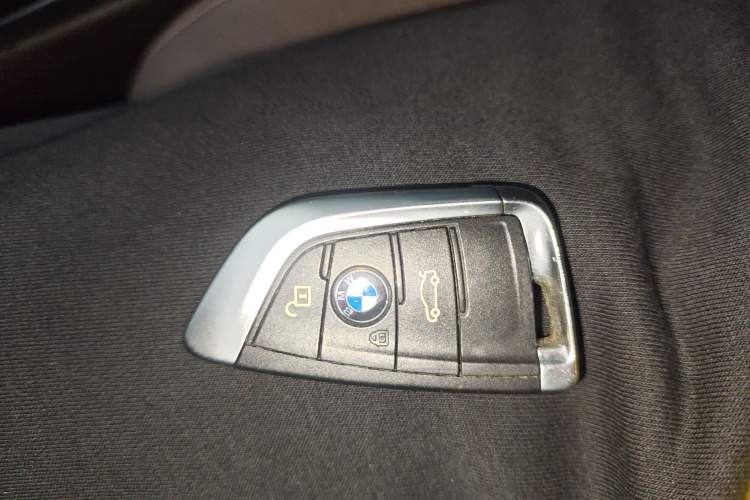 Used BMW X5 2015 xDrive28i Vehicle Key