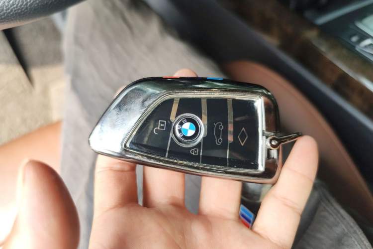 Used BMW X5 2015 xDrive28i Vehicle Key