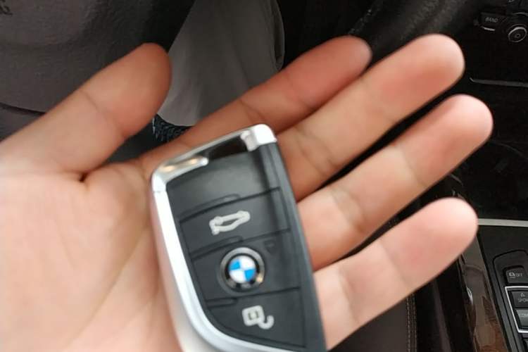Used BMW X5 2015 xDrive28i Vehicle Key