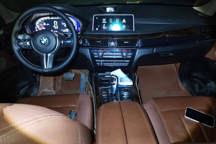 Used BMW X5 2015 xDrive28i Center Console