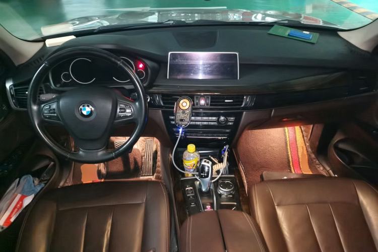 Used BMW X5 2015 xDrive28i Center Console
