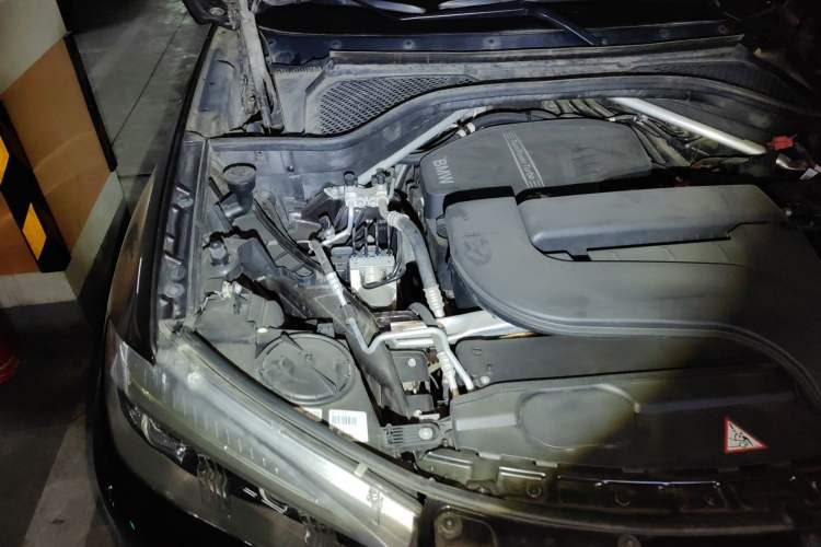 Used BMW X5  Engine Bay Right