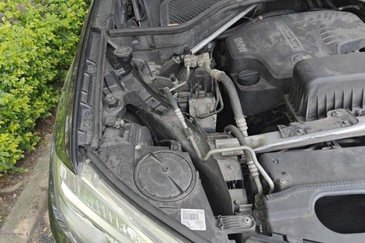 Used BMW X5 2015 xDrive28i Engine Bay Right