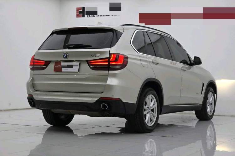 Used BMW X5 2015 xDrive28i Exterior 4