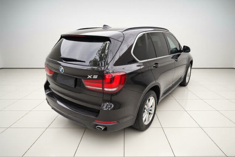 Used BMW X5 2015 xDrive28i Exterior 5
