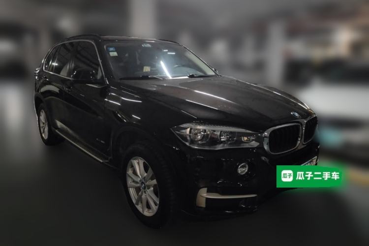 Used BMW X5 2015 xDrive28i Front Right 45 Deg