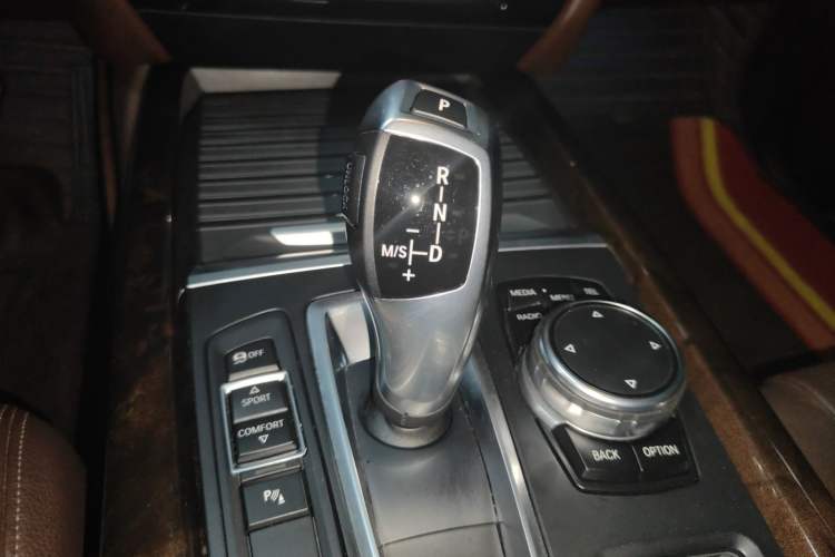 Used BMW X5 2015 xDrive28i Gear Lever