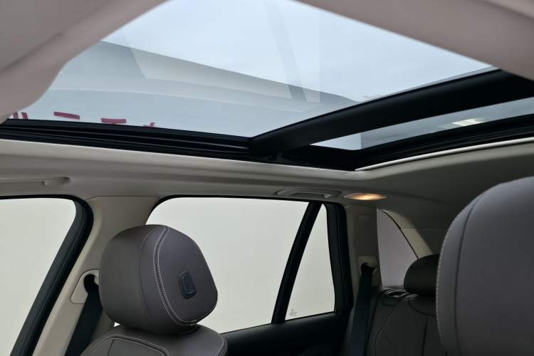 Used BMW X5 2015 xDrive28i Headliner