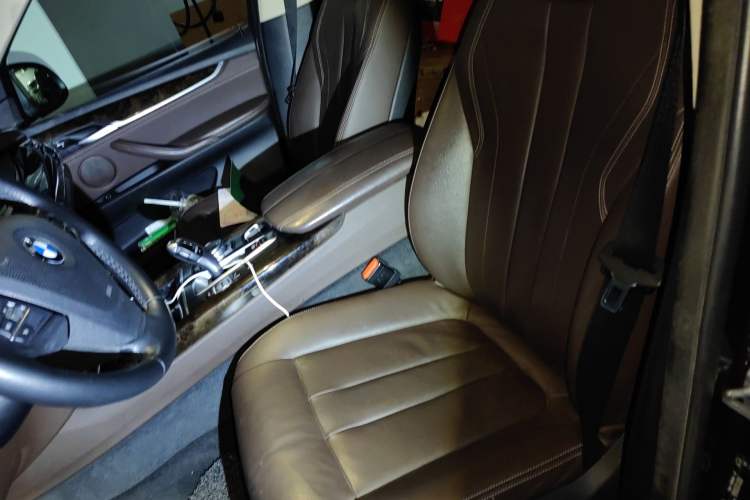 Used BMW X5  Left Front Seat
