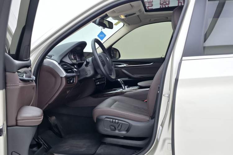 Used BMW X5 2015 xDrive28i Left Front Seat