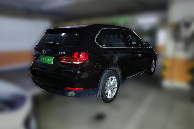 Used BMW X5  Rear Right 45 Deg