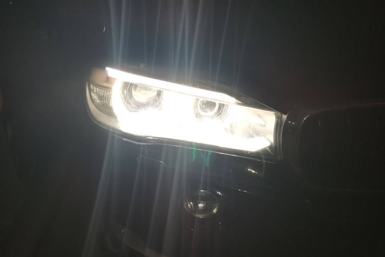 Used BMW X5 2015 xDrive28i Right Front Headlight