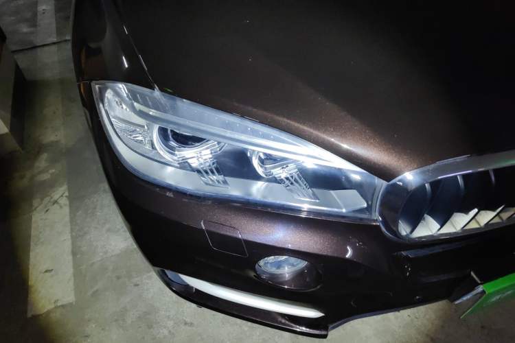 Used BMW X5  Right Front Headlight