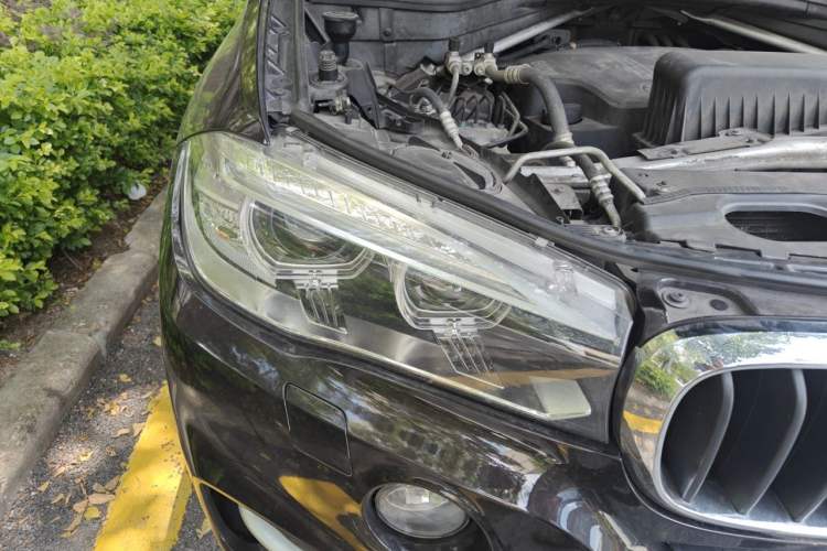 Used BMW X5 2015 xDrive28i Right Front Headlight